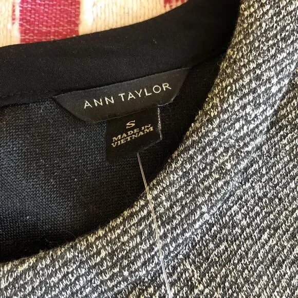 NWT Ann Taylor Peplum Small Short Sleeve Gray Tweed Crew Neck Casual Zip - Picture 2 of 9